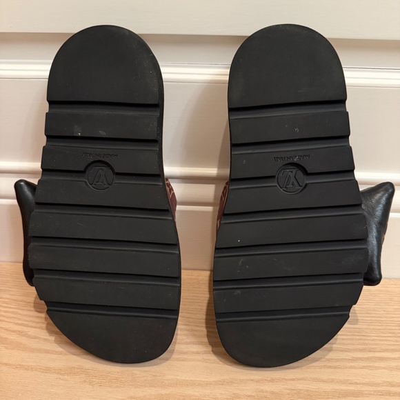 Louis Vuitton POOL PILLOW COMFORT MULE Size 38 - Picture 8 of 16